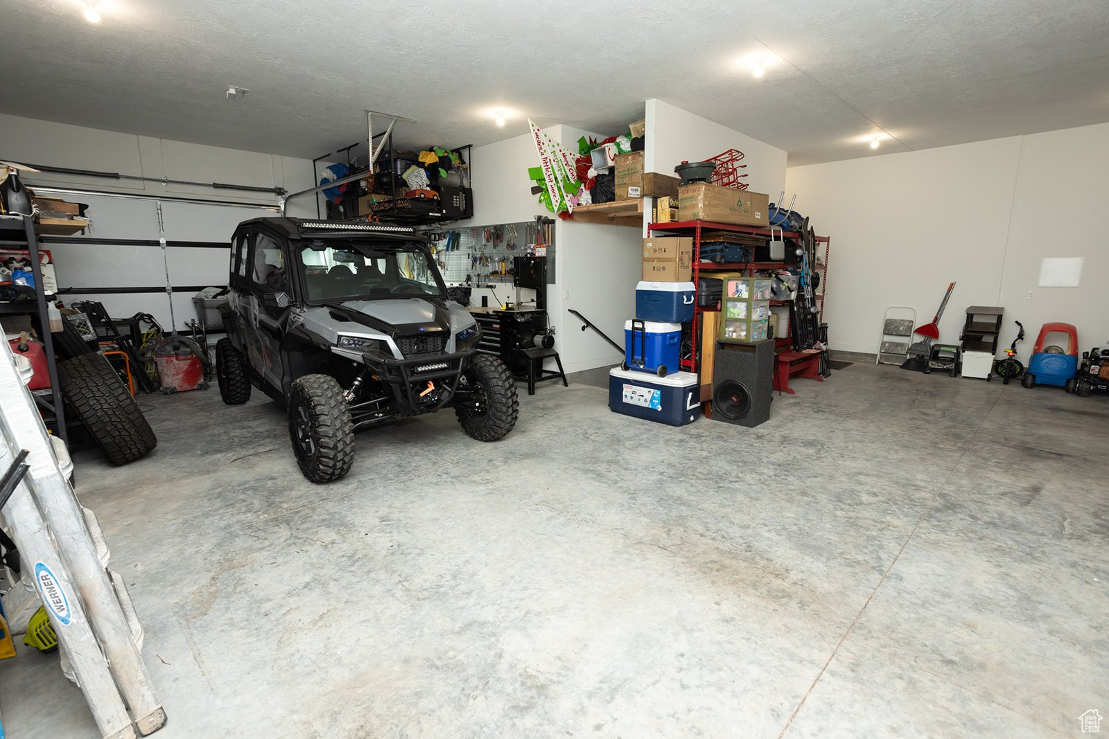 THE LINKS - Residential