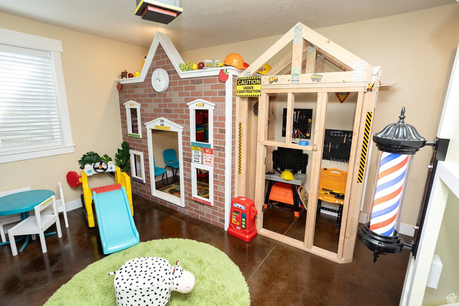 THE LINKS - Residential