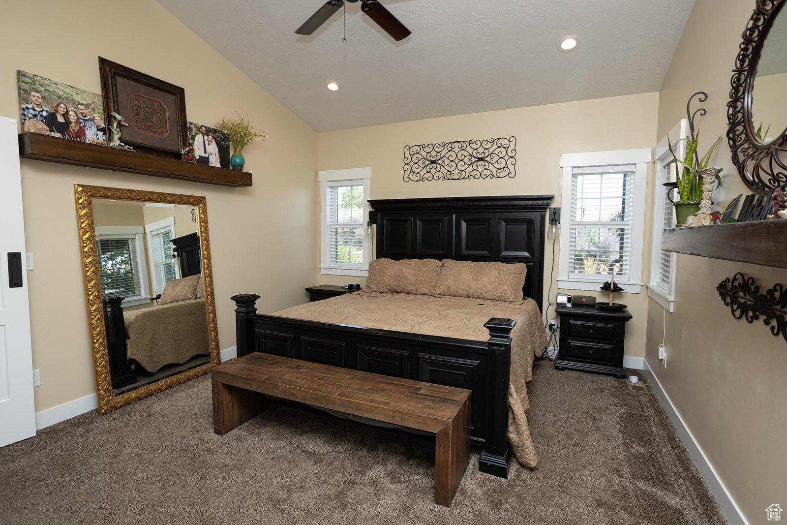 THE LINKS - Residential