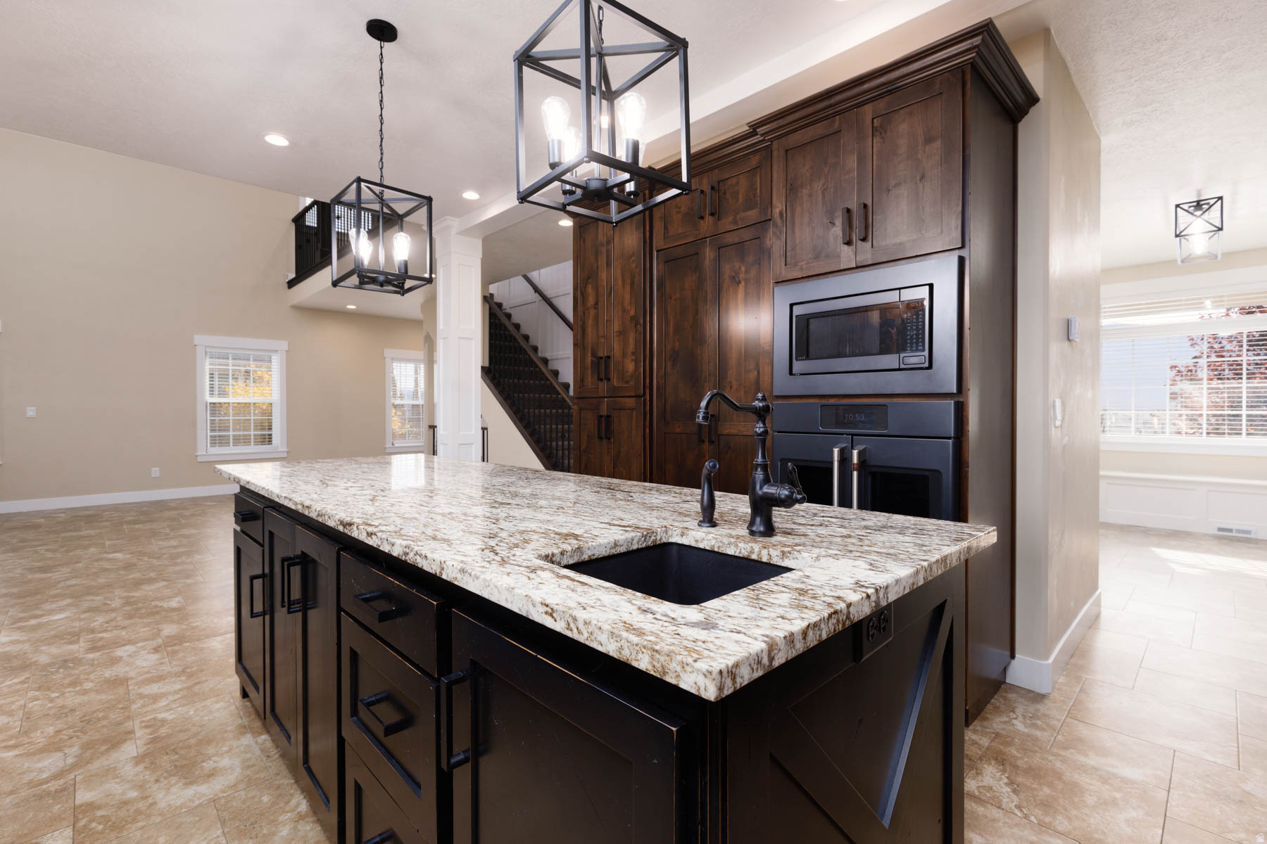 THE LINKS - Residential