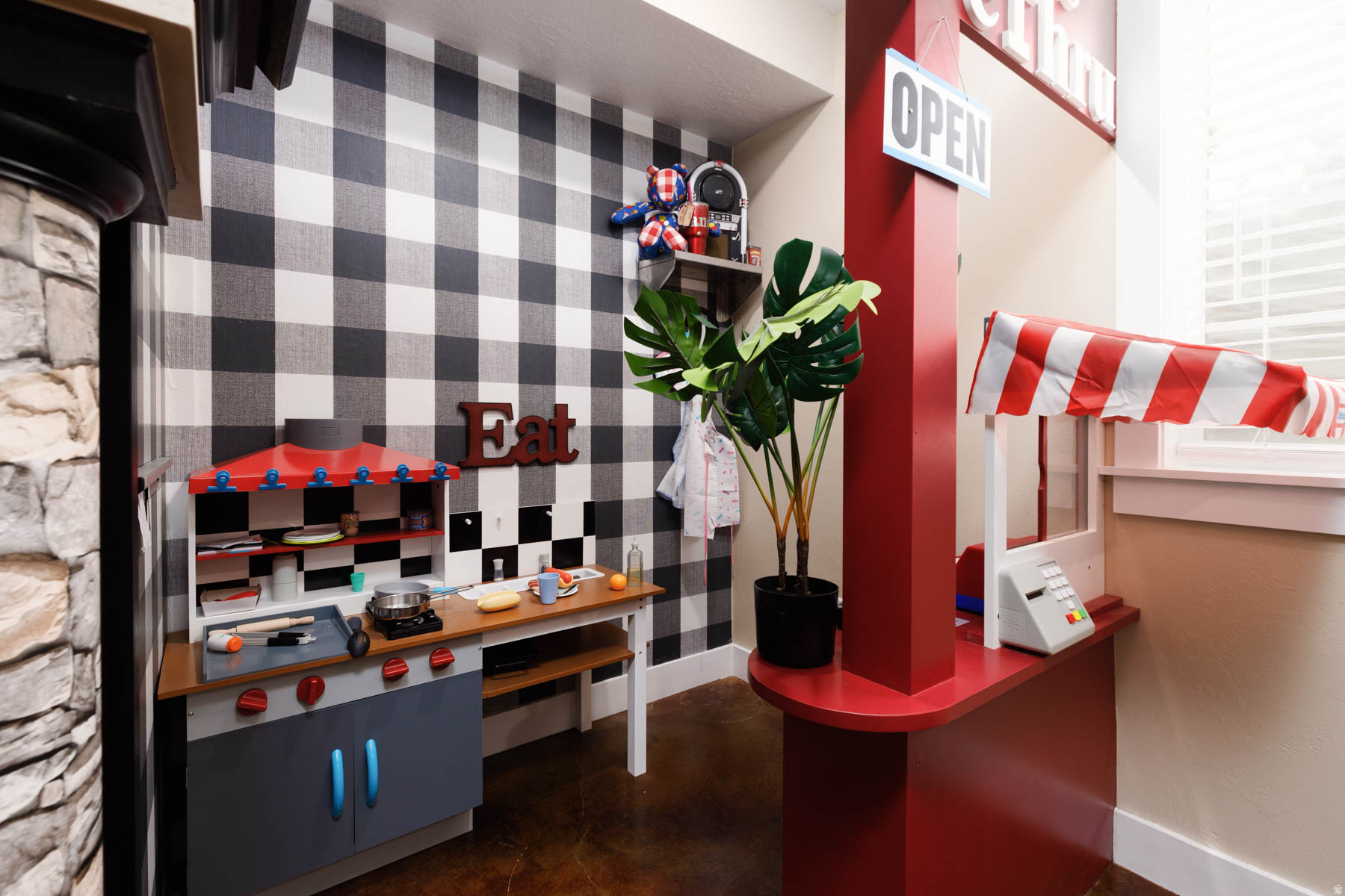 THE LINKS - Residential