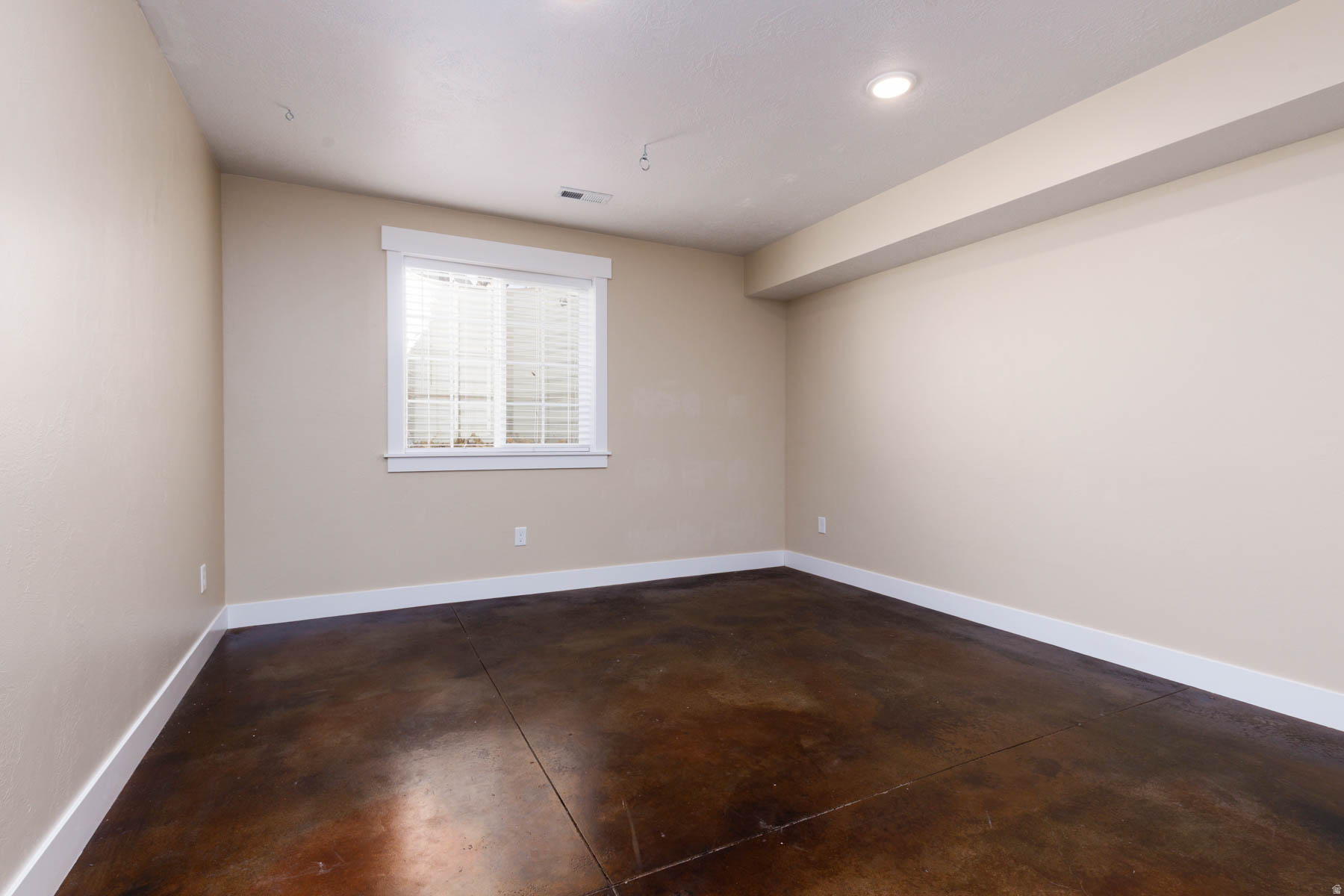 THE LINKS - Residential