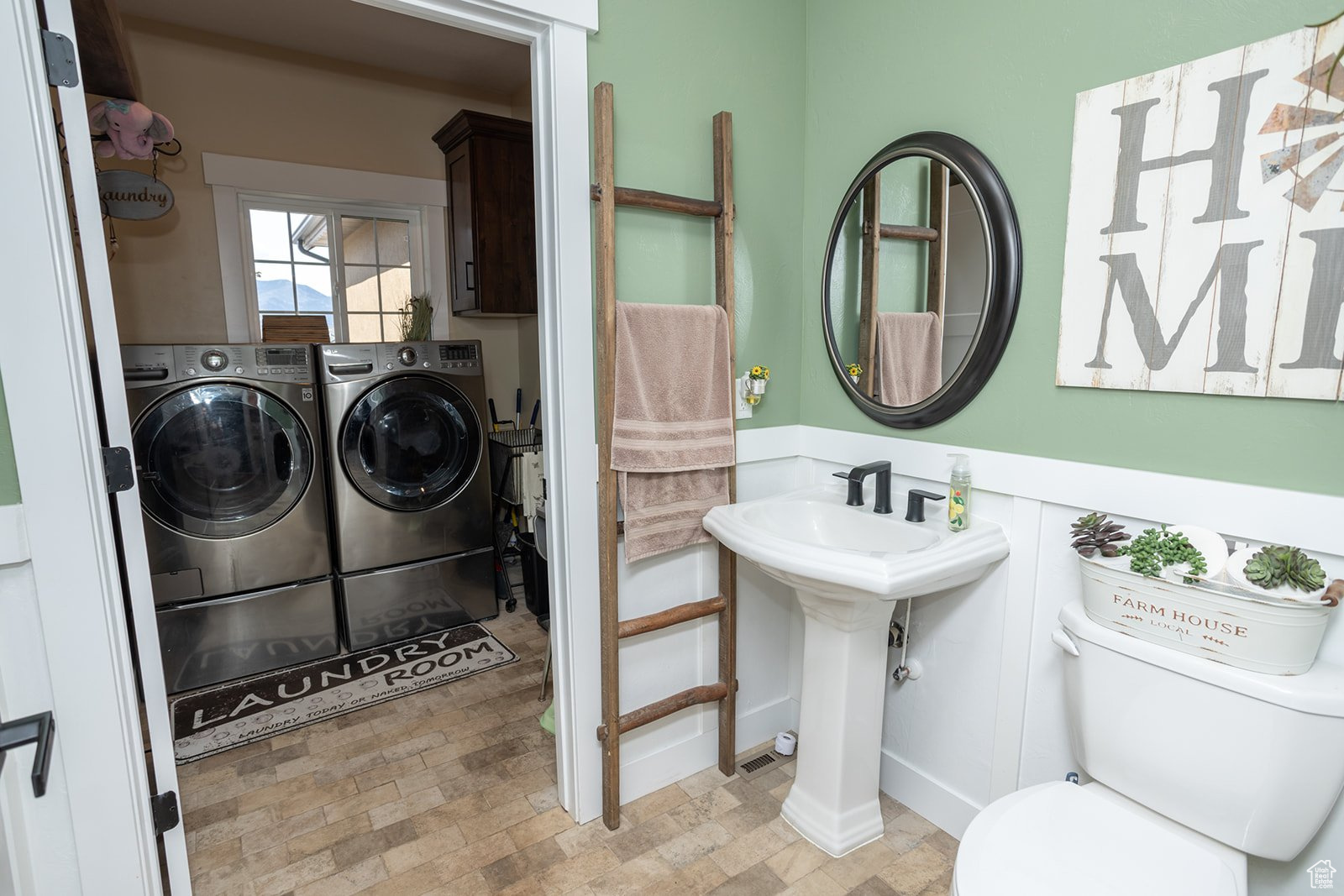 THE LINKS - Residential