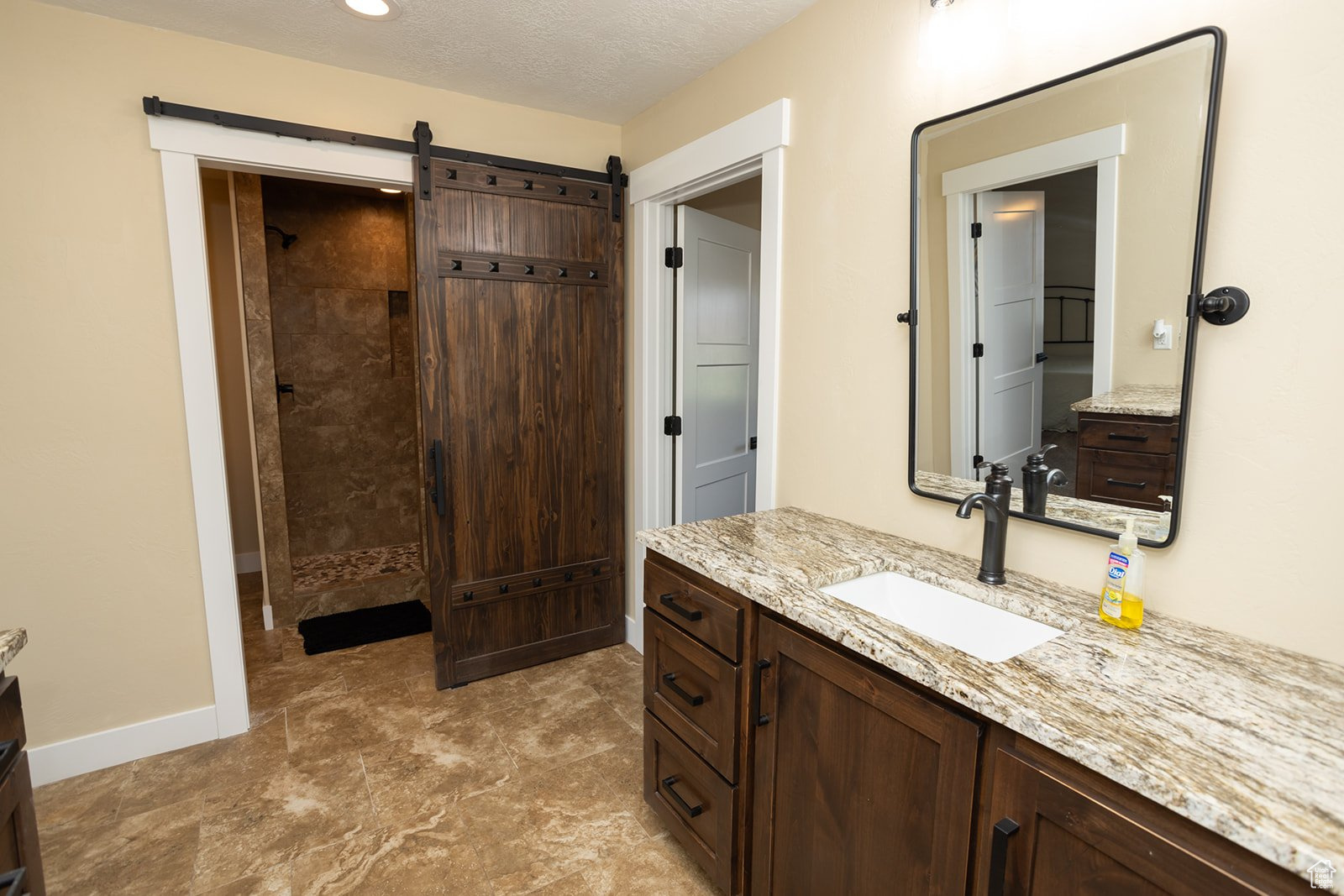 THE LINKS - Residential