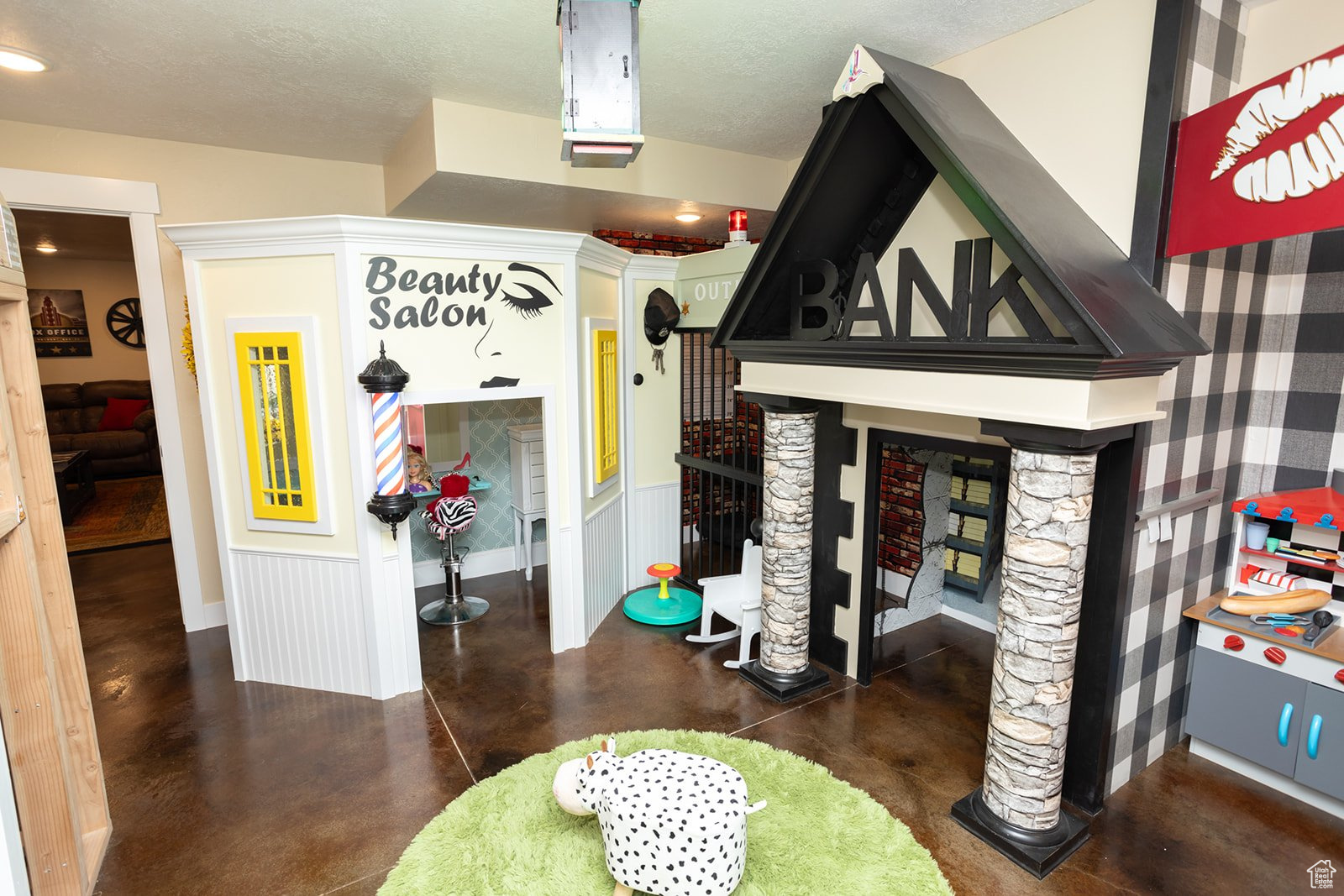 THE LINKS - Residential