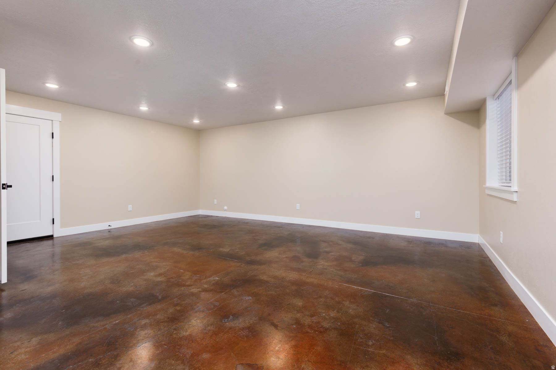 THE LINKS - Residential