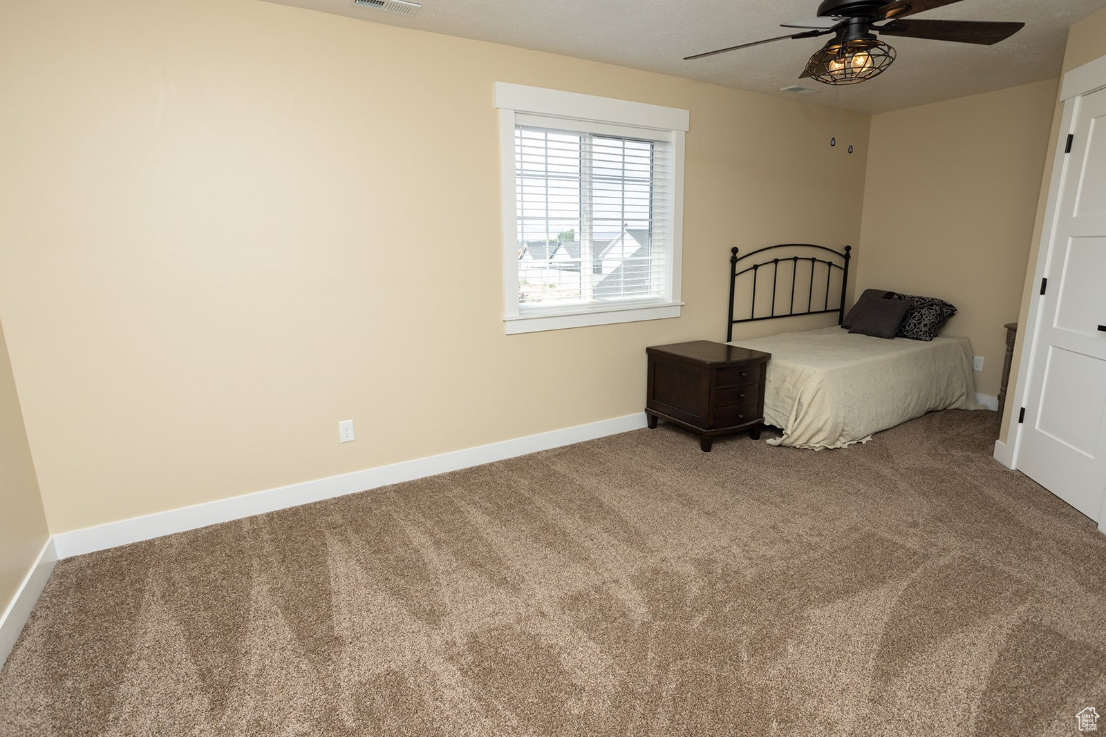 THE LINKS - Residential