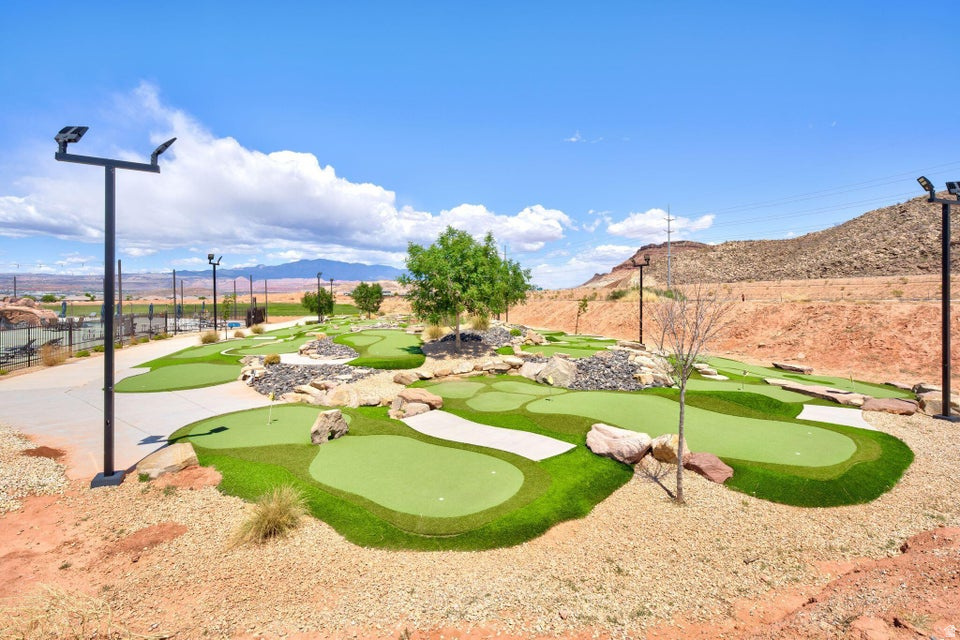 MEADOWS AT STUCKI FARMS PH 1A - Residential