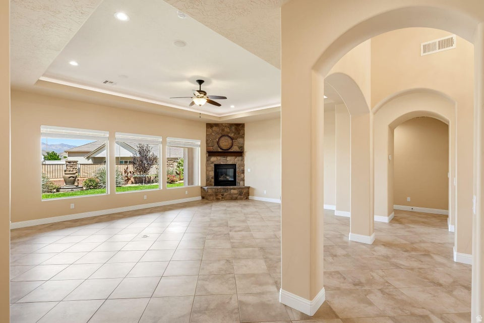 MEADOWS AT STUCKI FARMS PH 1A - Residential