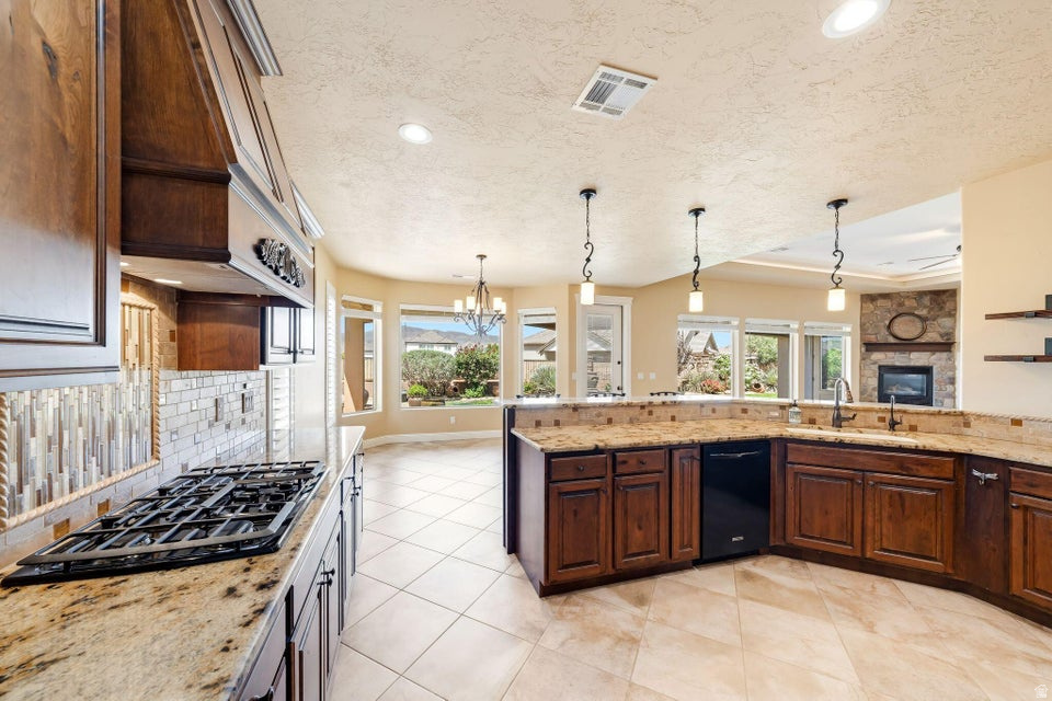 MEADOWS AT STUCKI FARMS PH 1A - Residential