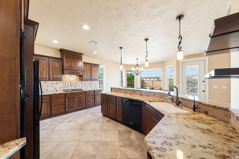MEADOWS AT STUCKI FARMS PH 1A - Residential