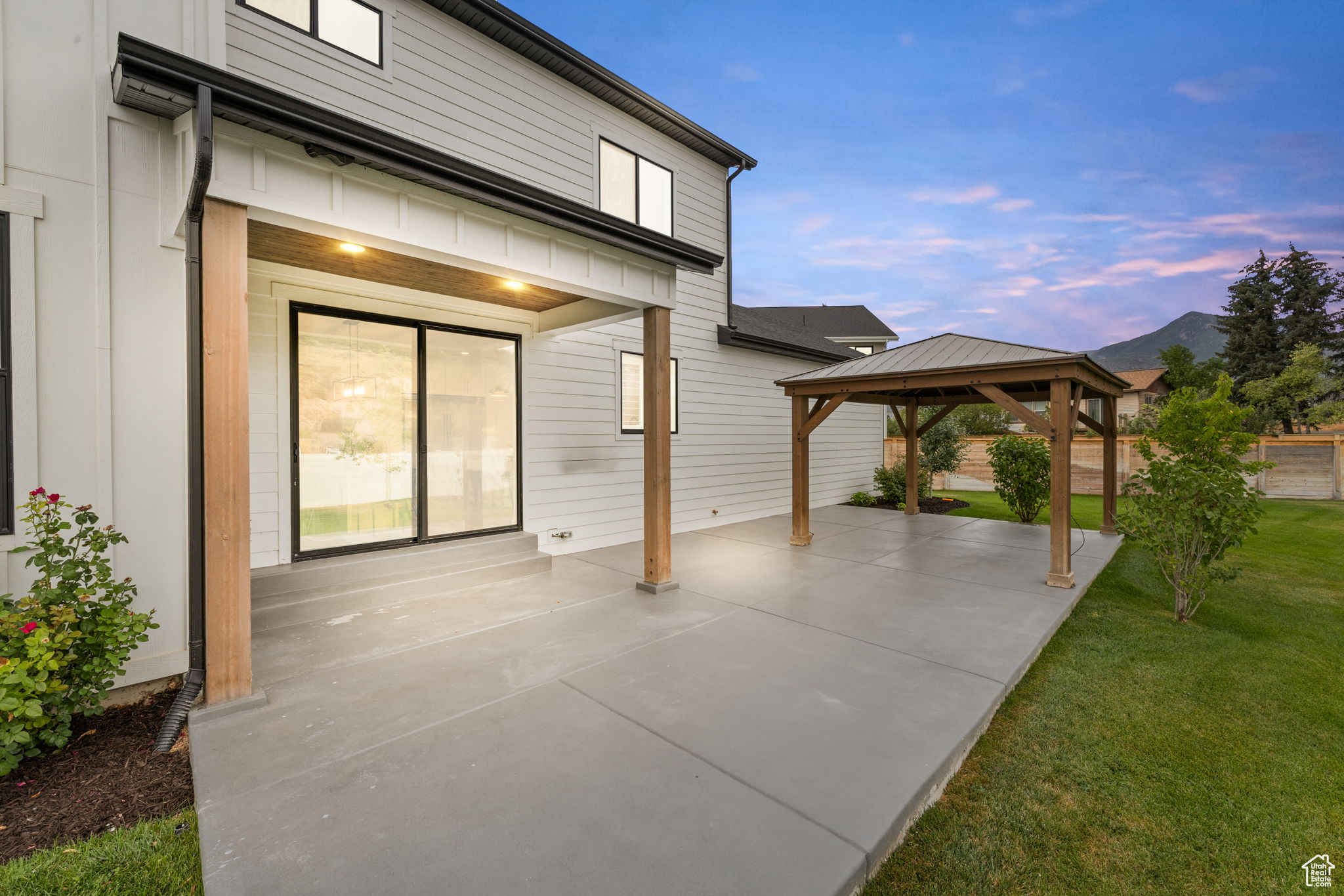 INDIAN SUMMER - Residential