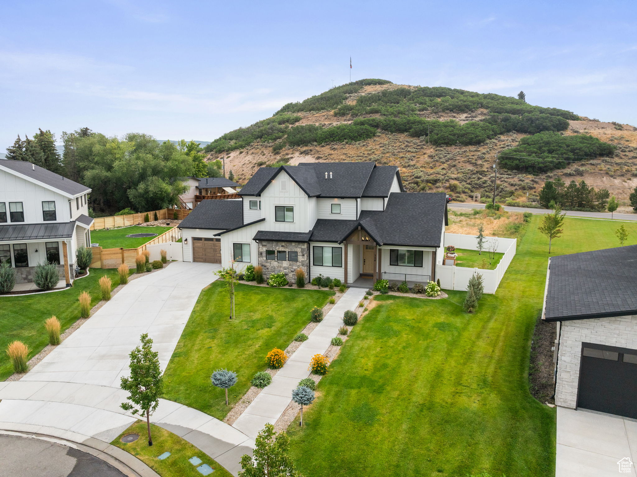 INDIAN SUMMER - Residential