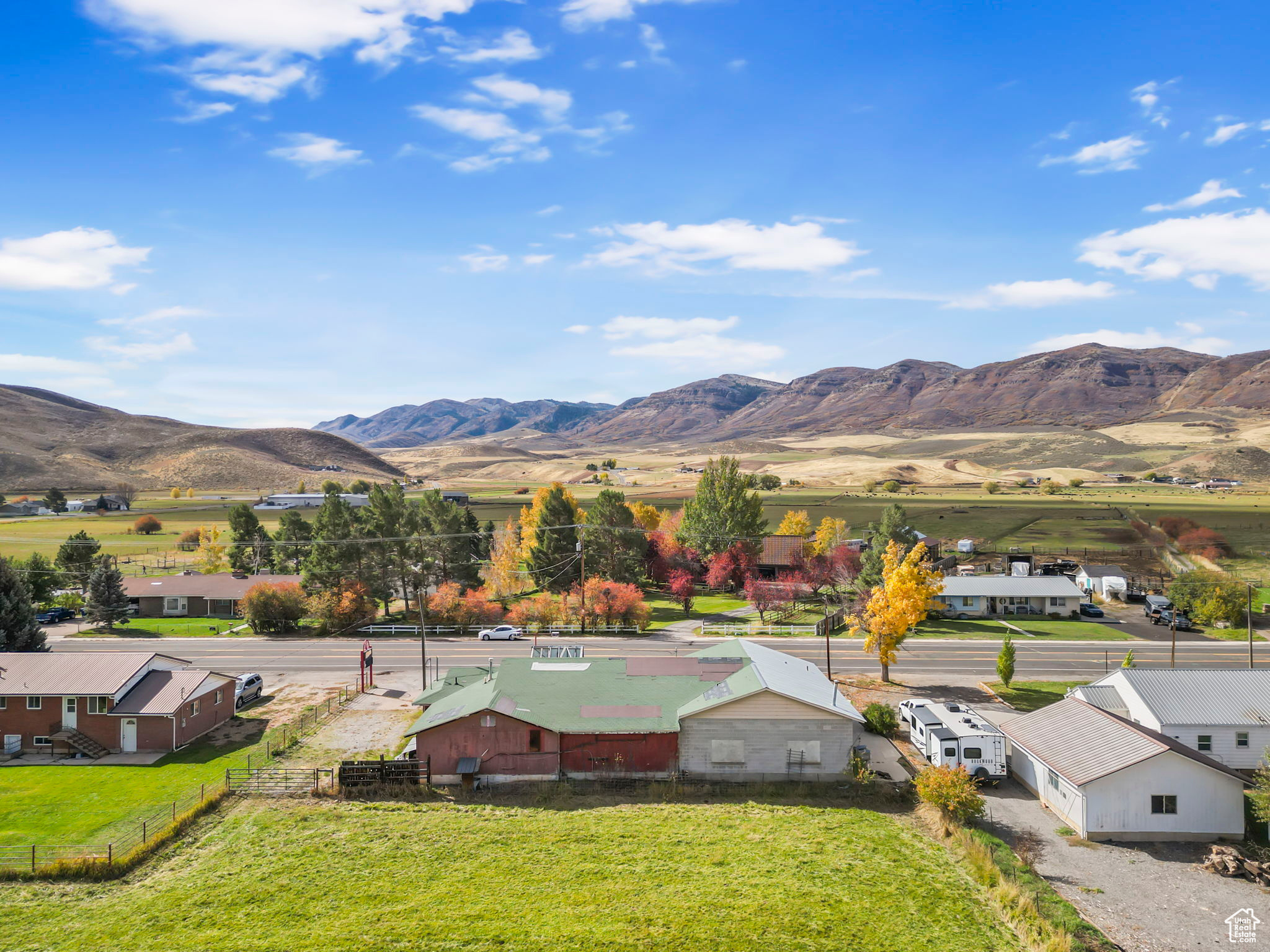 HENEFER TOWN - Residential