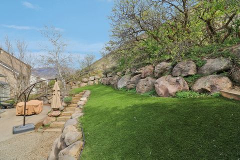 Tiny photo for 336 E STEEP MOUNTAIN DR, Draper, UT 84020 (MLS # 2147290)