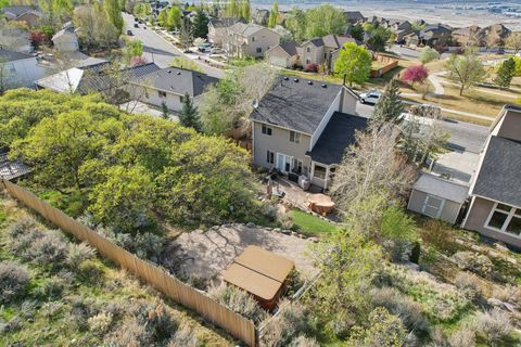 Tiny photo for 336 E STEEP MOUNTAIN DR, Draper, UT 84020 (MLS # 2147290)