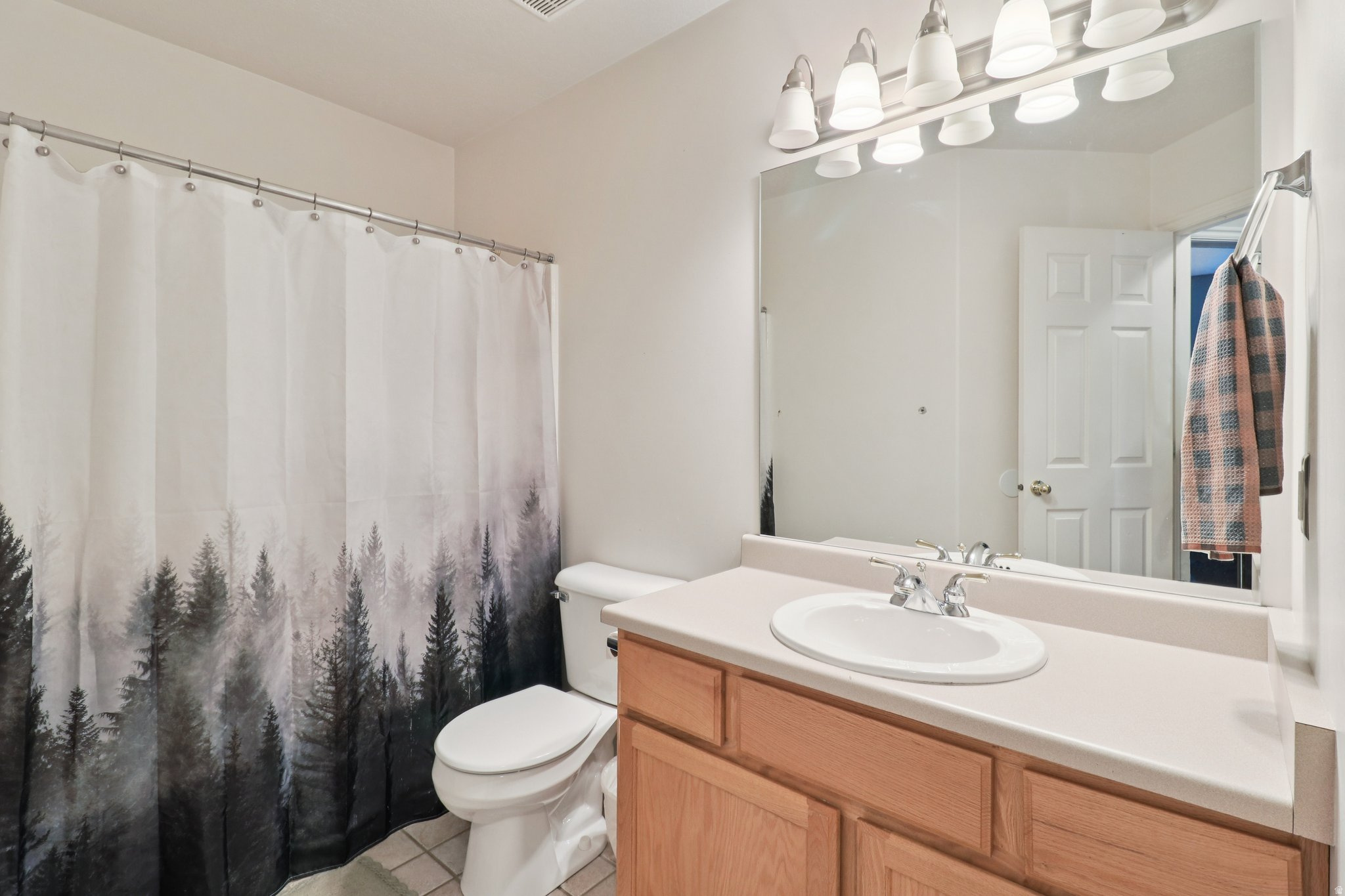 CENTENNIAL HEIGHTS - Residential