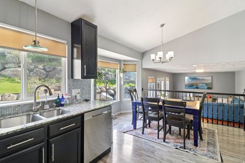 Tiny photo for 336 E STEEP MOUNTAIN DR, Draper, UT 84020 (MLS # 2147290)