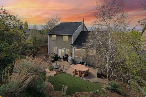 Tiny photo for 336 E STEEP MOUNTAIN DR, Draper, UT 84020 (MLS # 2147290)