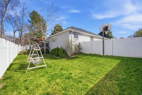 Tiny photo for 1093 E BIRCHBROOK CIR, Cottonwood Heights, UT 84047 (MLS # 2146069)
