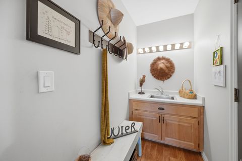 Tiny photo for 1093 E BIRCHBROOK CIR, Cottonwood Heights, UT 84047 (MLS # 2146069)