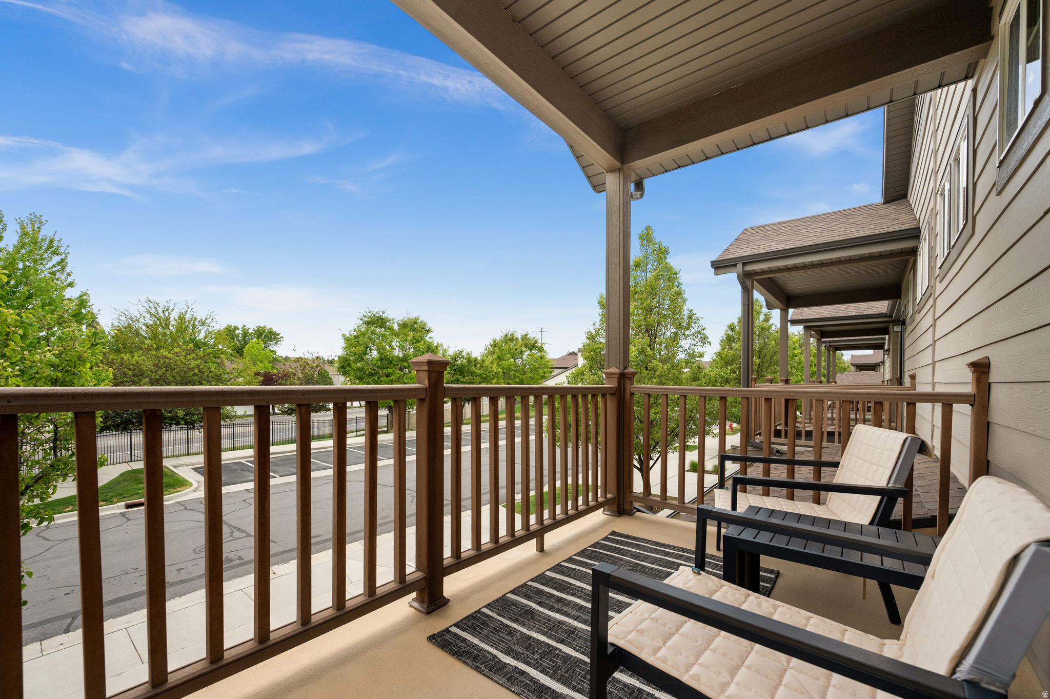 RIVER OAKS VILLAS TOWNHOMES - Residential