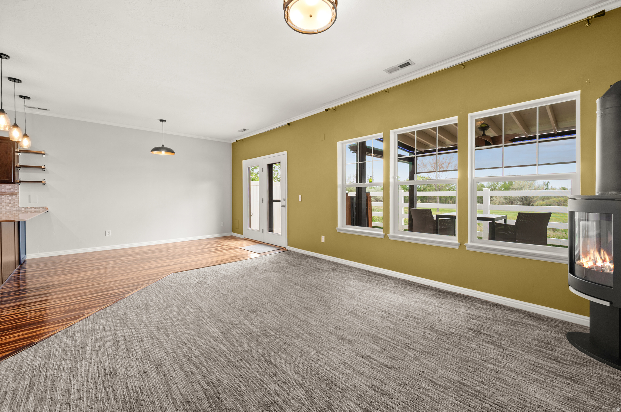 RIVER OAKS VILLAS TOWNHOMES - Residential