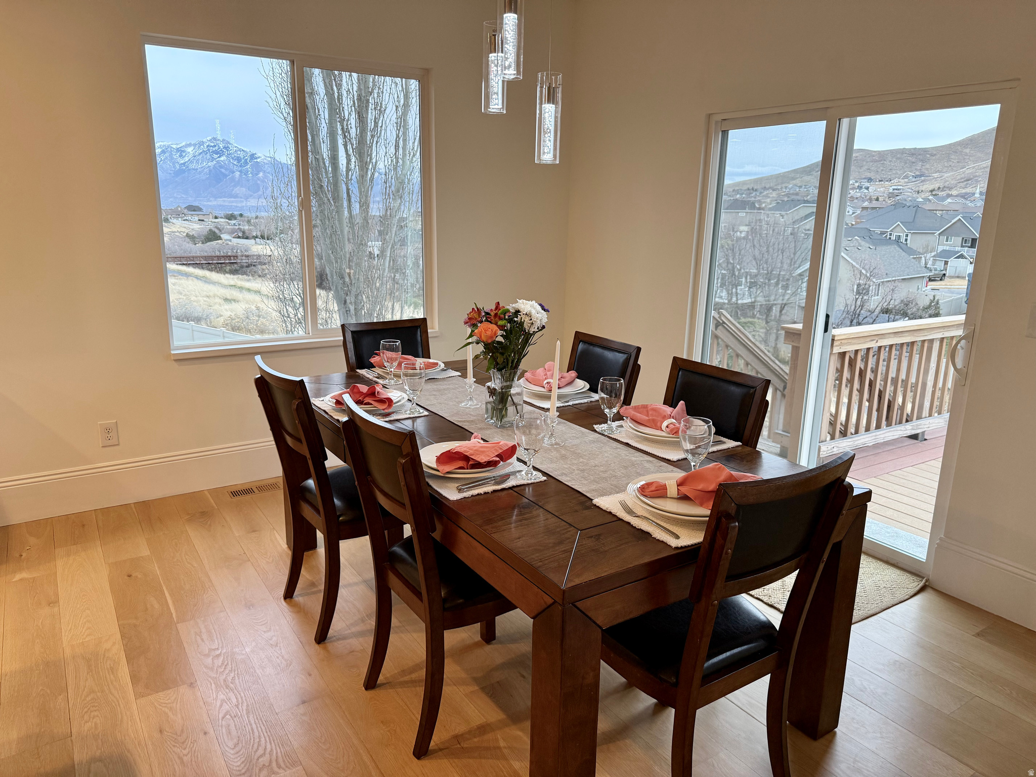 DESERT CREEK - Residential