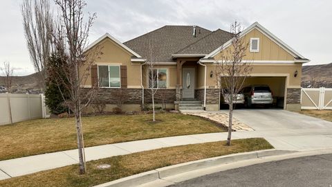 Tiny photo for 6709 W DESERT LILY CIR, Herriman, UT 84096 (MLS # 2137148)