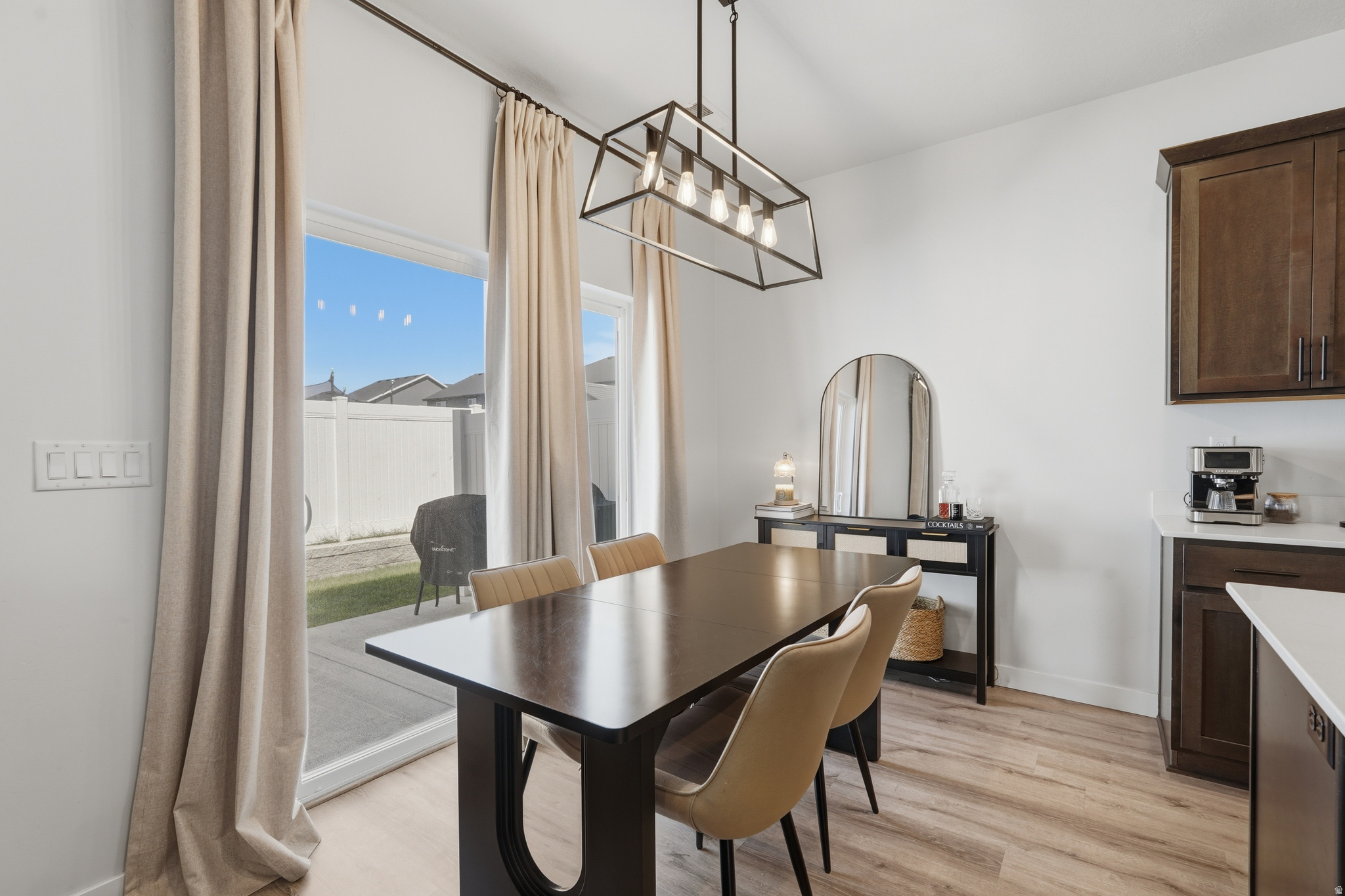COURTYARD AT GREEN - Residential
