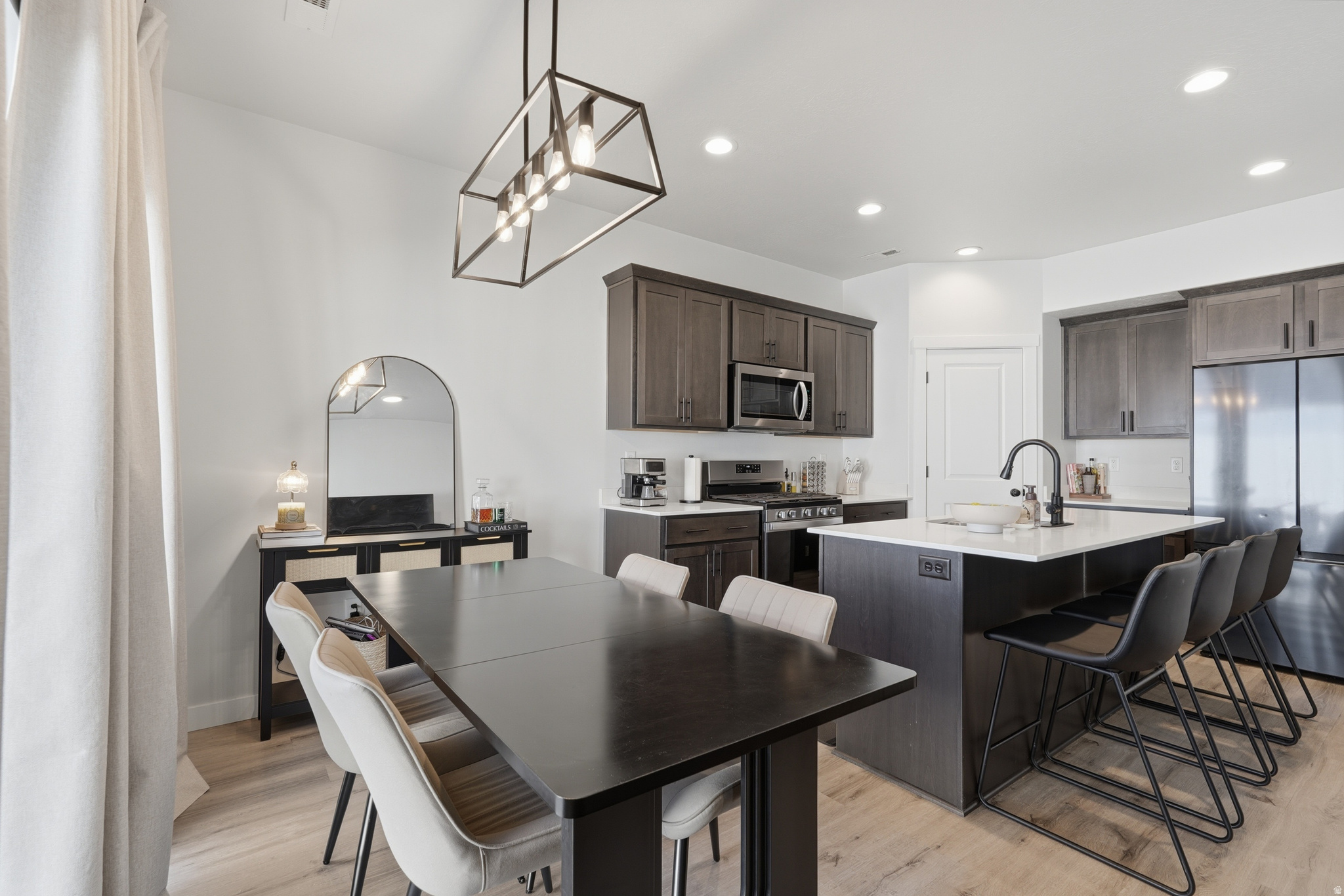 COURTYARD AT GREEN - Residential