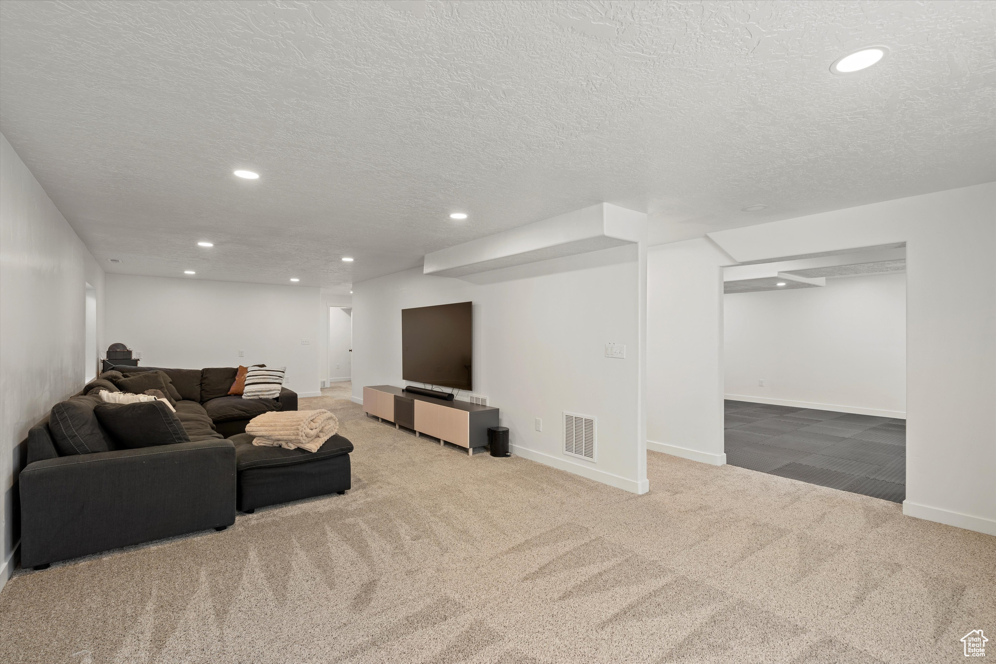 LEGACY FARMS - Residential