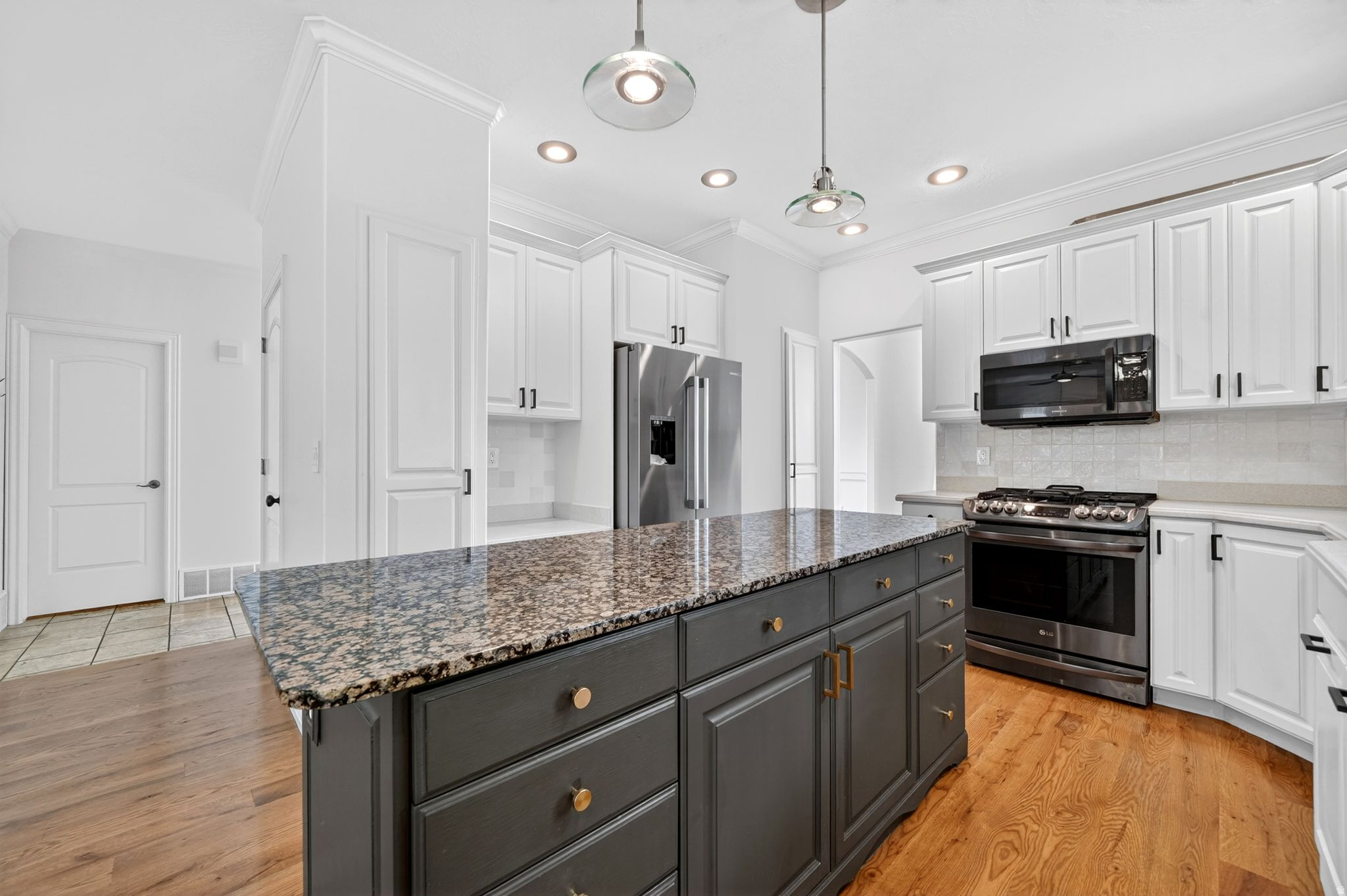 TRAVERSE HILLS # 1 - Residential