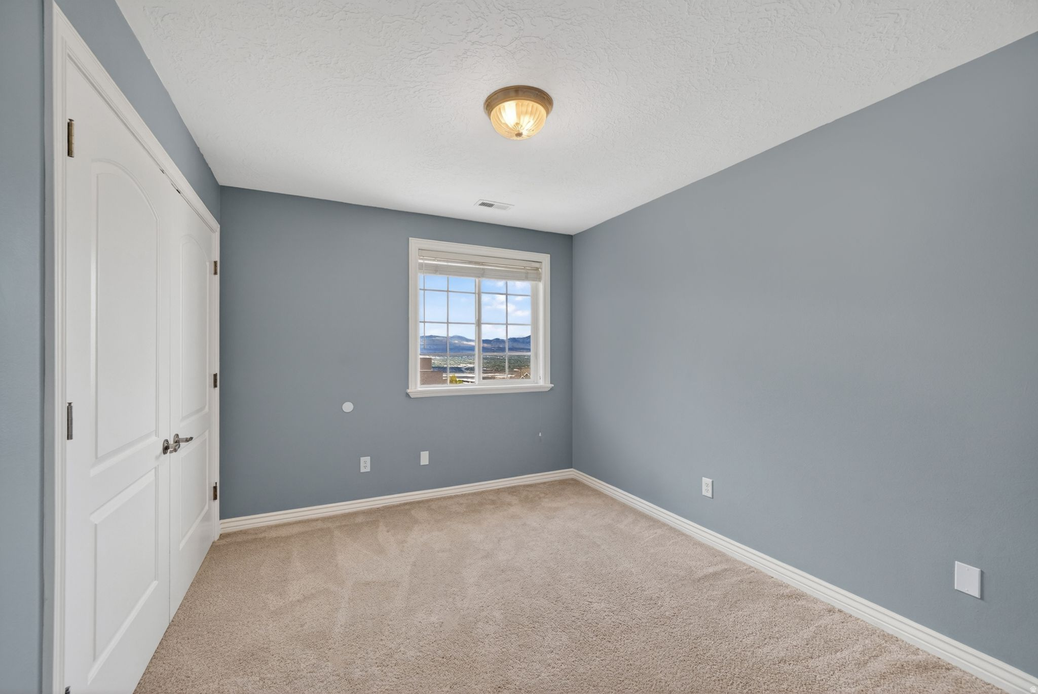 TRAVERSE HILLS # 1 - Residential