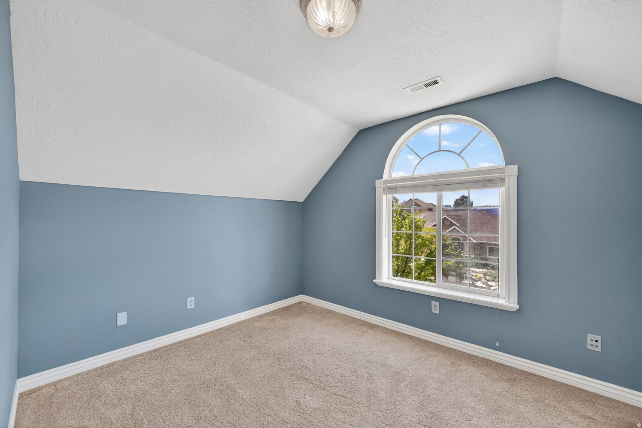 TRAVERSE HILLS # 1 - Residential