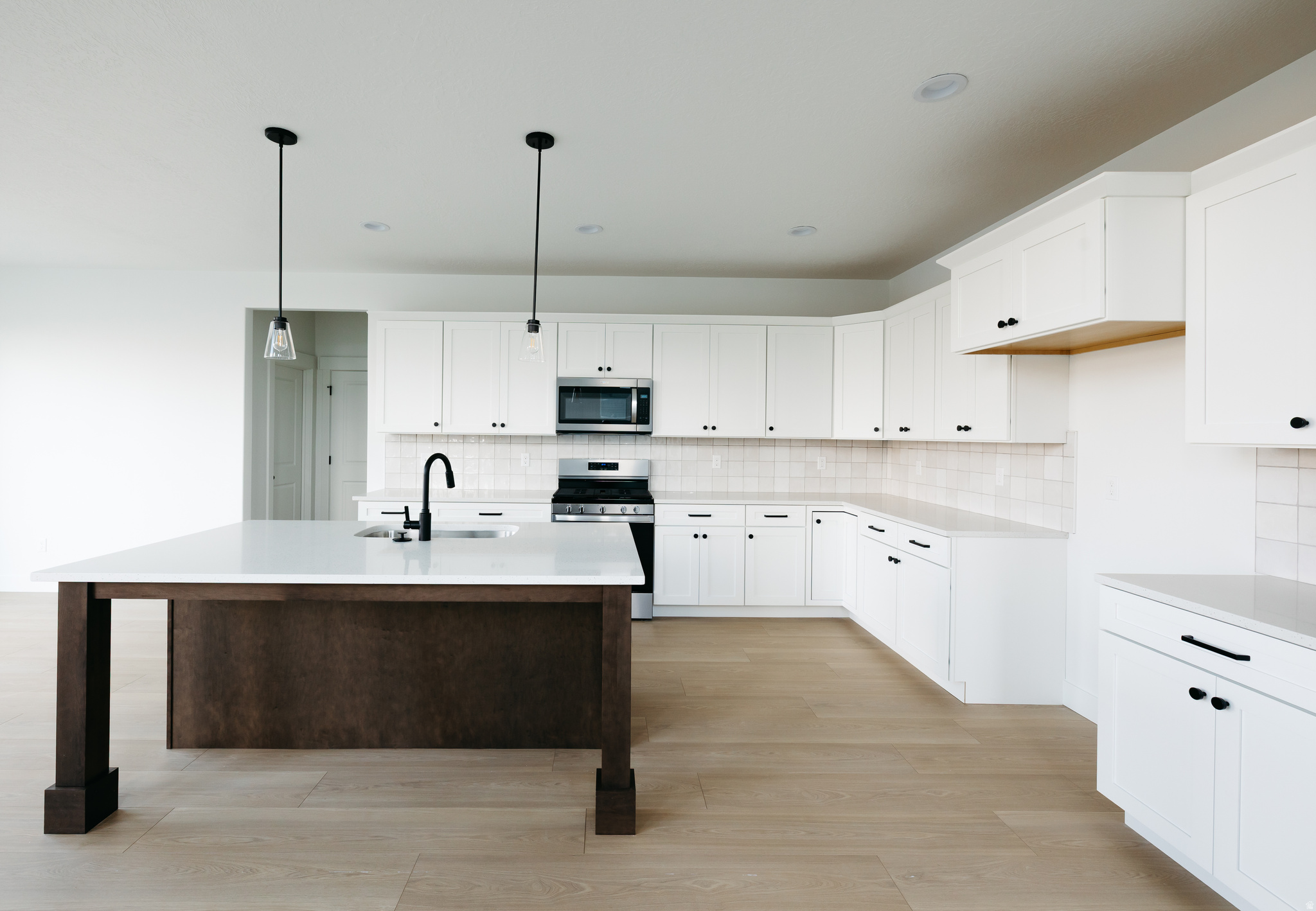 RIDGEHORNE - Residential