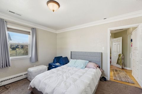 Tiny photo for 1420 N MAIN ST, Bountiful, UT 84010 (MLS # 2135621)