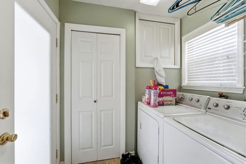 Tiny photo for 1420 N MAIN ST, Bountiful, UT 84010 (MLS # 2135621)