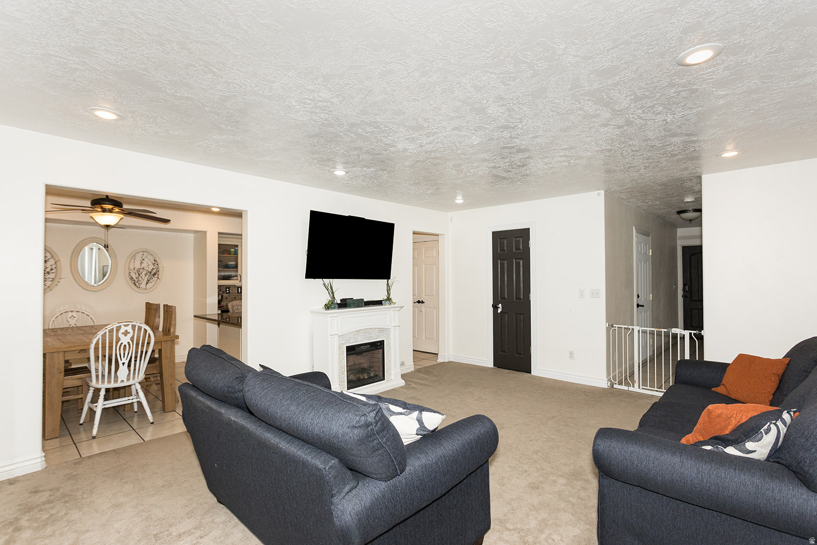 CHIMNEY ROCK AT RED - Residential
