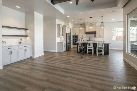 Tiny photo for 3208 S SAND STONE DR, Hurricane, UT 84737 (MLS # 2086365)