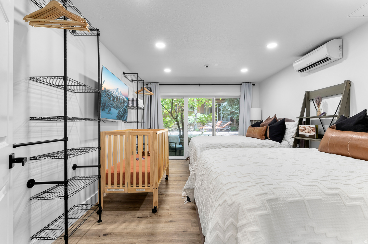 TREASURE MOUNTAIN - Residential