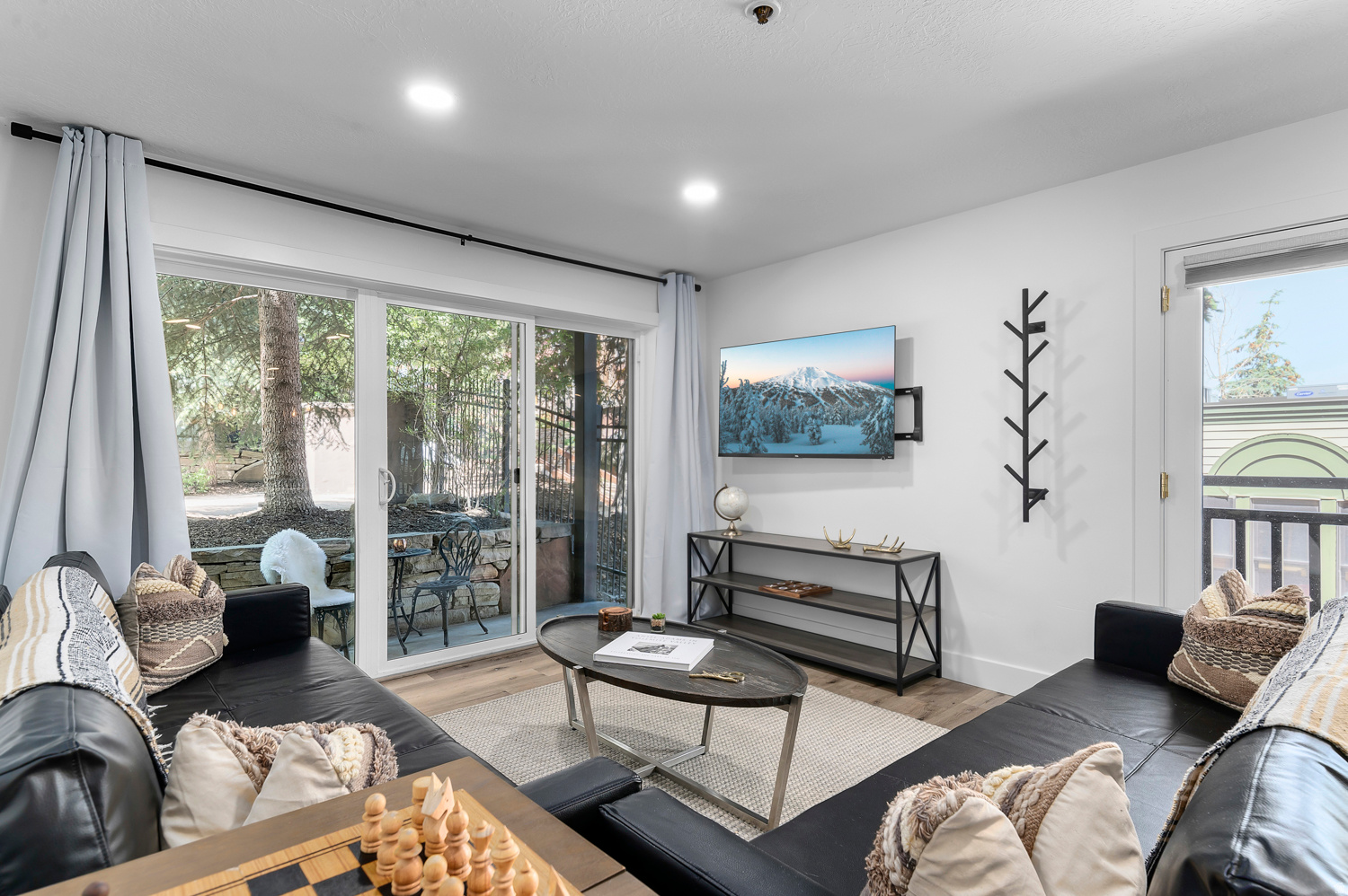 TREASURE MOUNTAIN - Residential