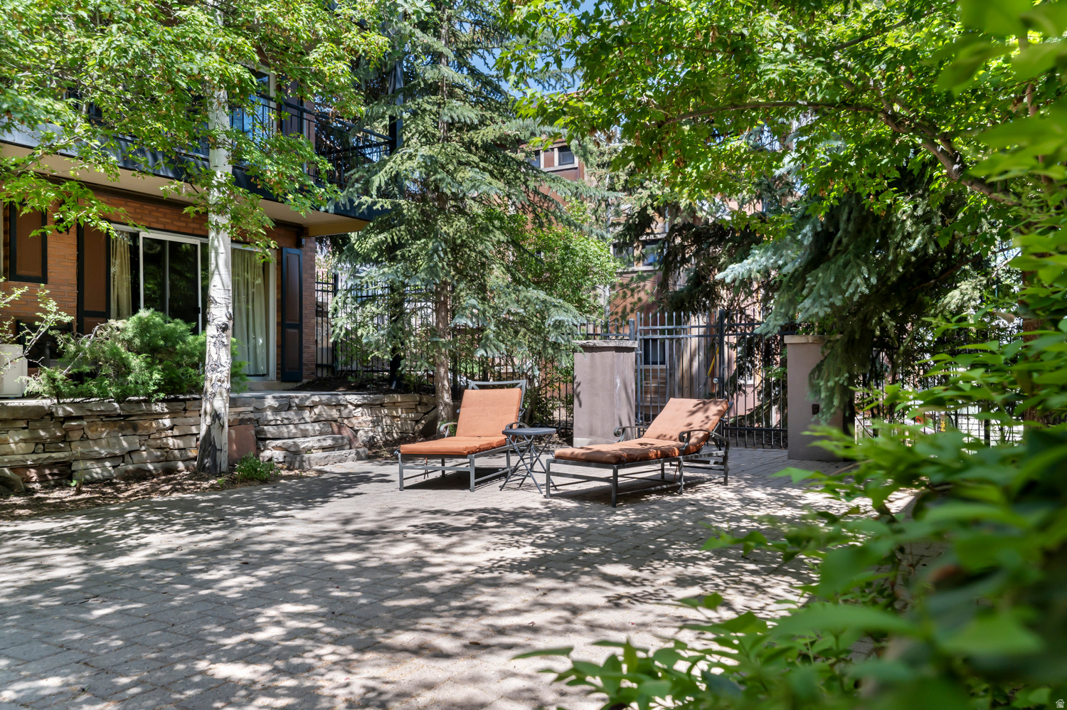 TREASURE MOUNTAIN - Residential