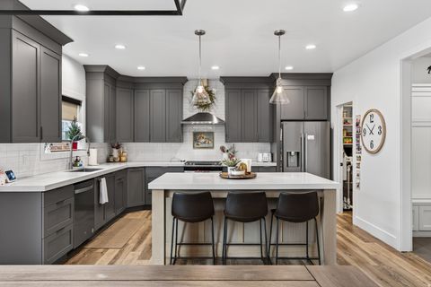 Tiny photo for 108 W 2070 S, Orem, UT 84058 (MLS # 2127434)