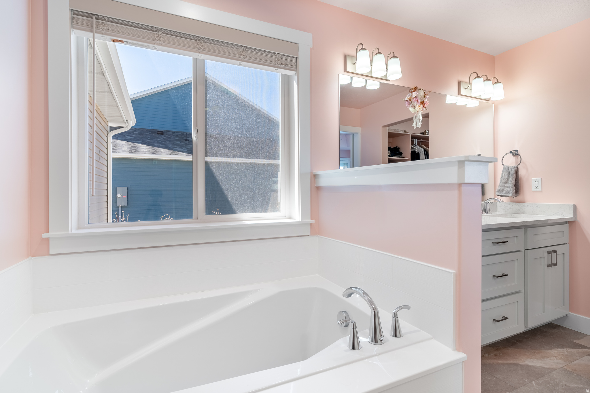 MOUNTAIN GATE SUBDVISION - Residential