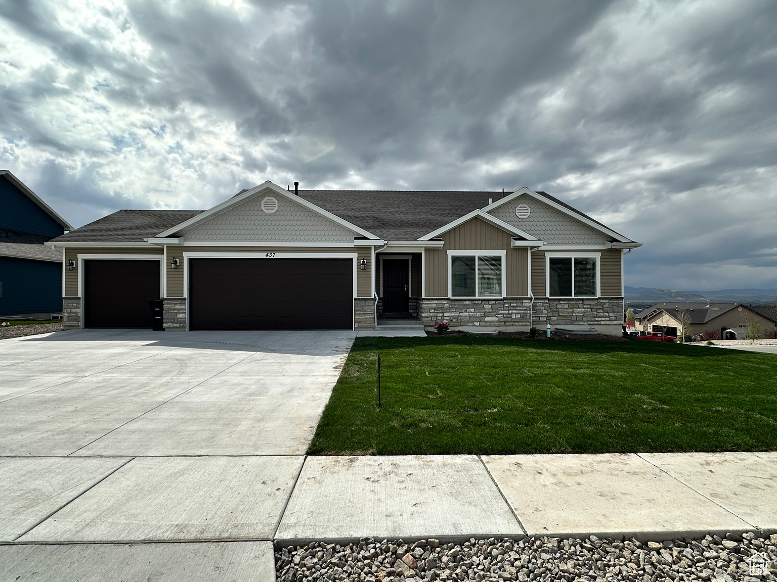 MOUNTAIN GATE SUBDVISION - Residential