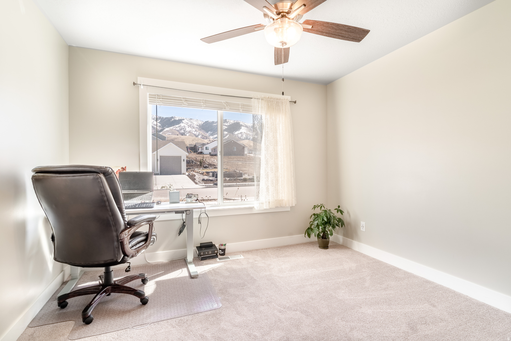 MOUNTAIN GATE SUBDVISION - Residential