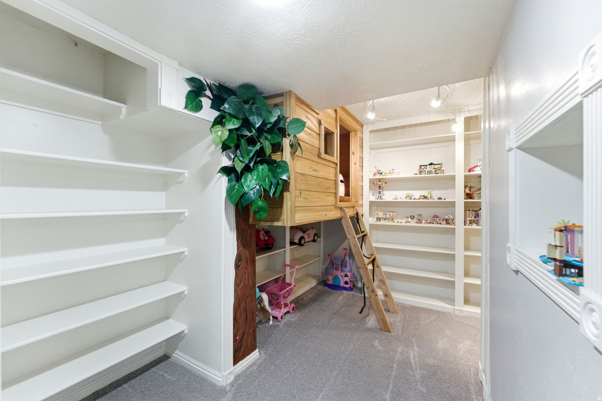 HESS FARMS - Residential