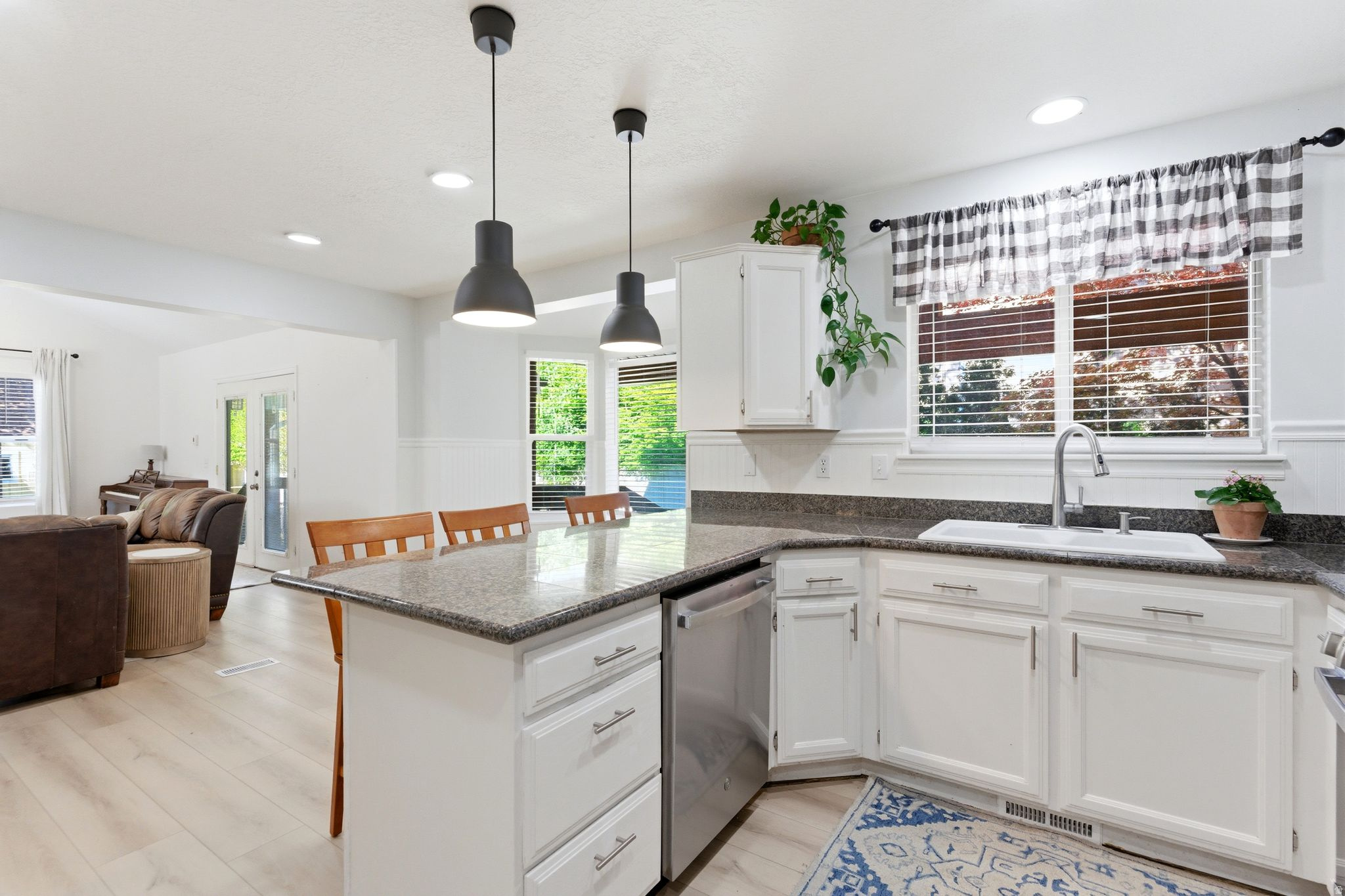 HESS FARMS - Residential