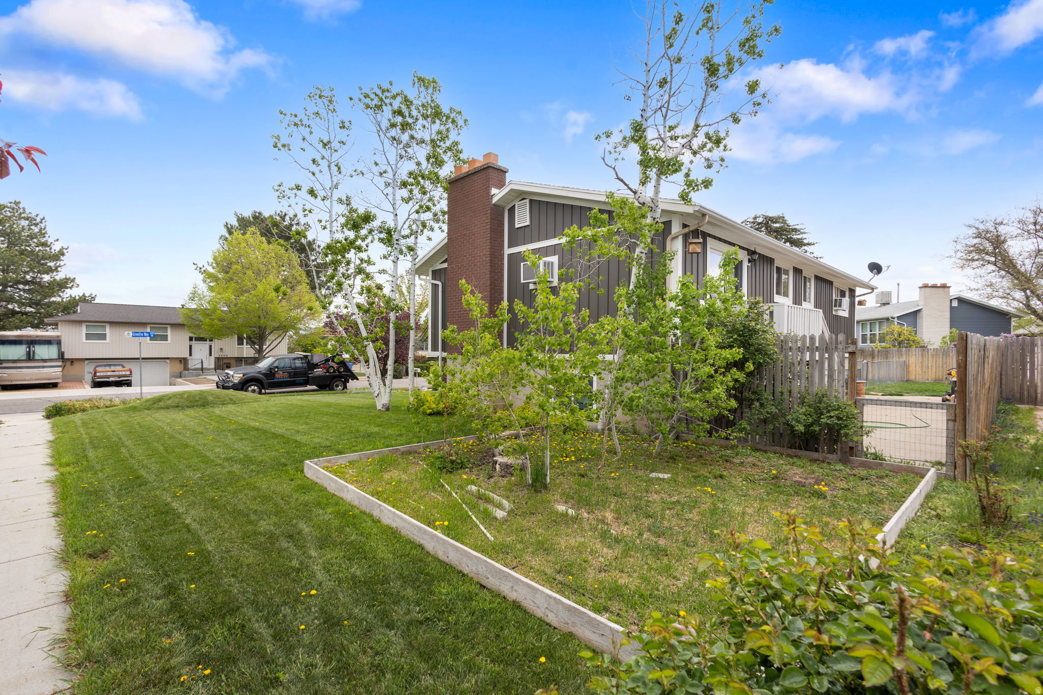 GREEN TREE #3 - Residential